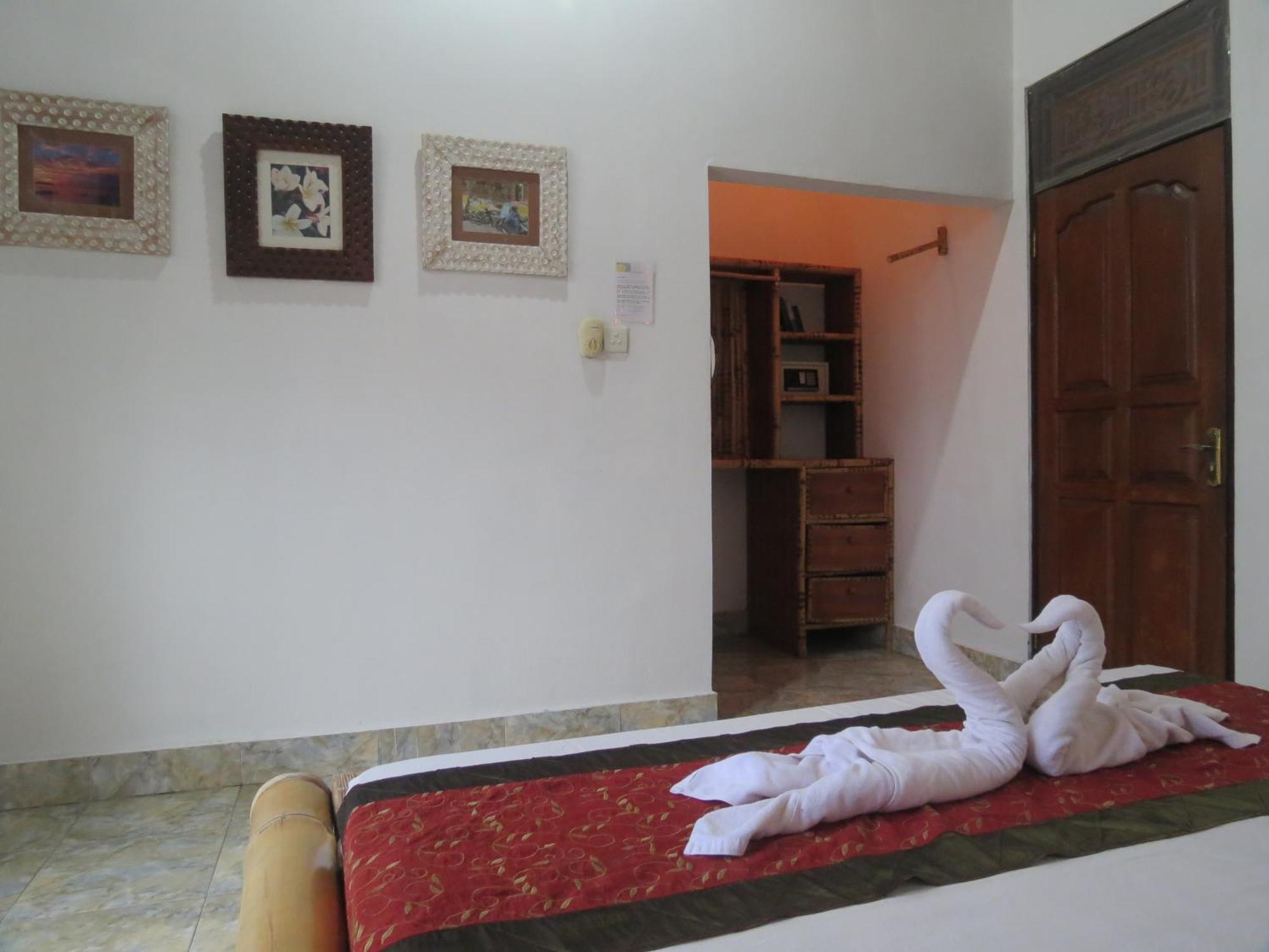 Lemon House Hostel Padangbai  Ngoại thất bức ảnh