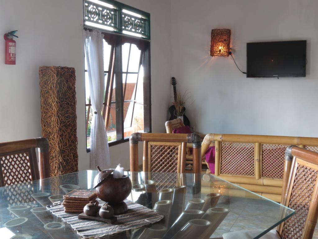 Lemon House Hostel Padangbai  Ngoại thất bức ảnh